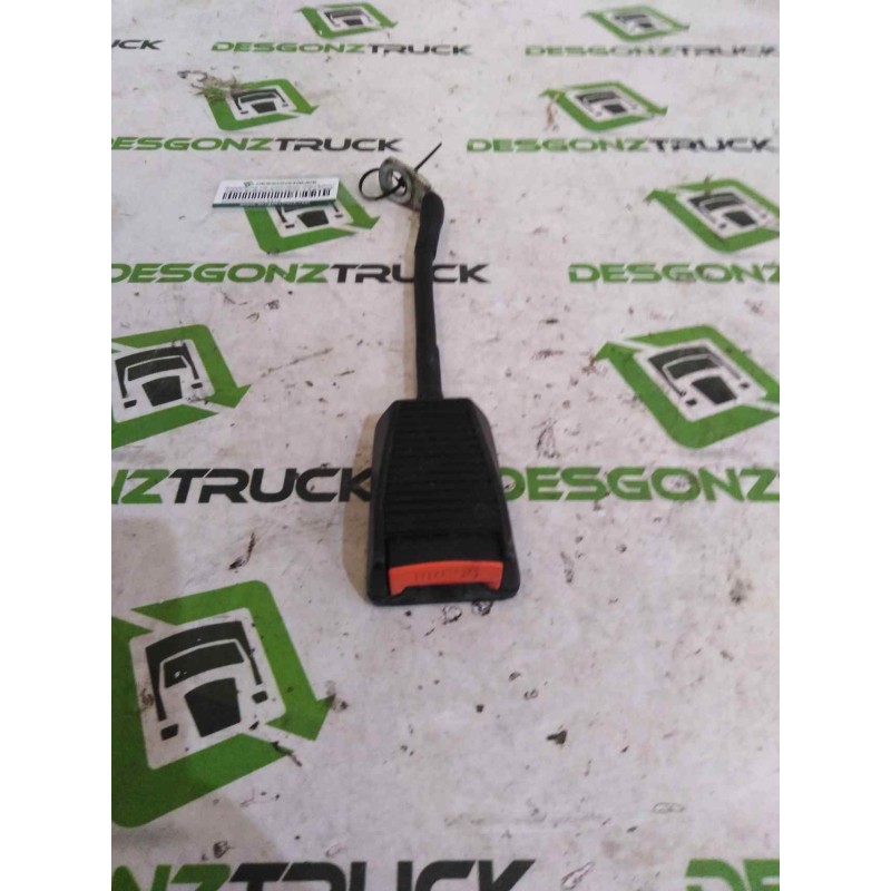 Recambio de enganche de cinturon izquierdo para iveco eurocargo 05.03  5.9 diesel referencia OEM IAM   