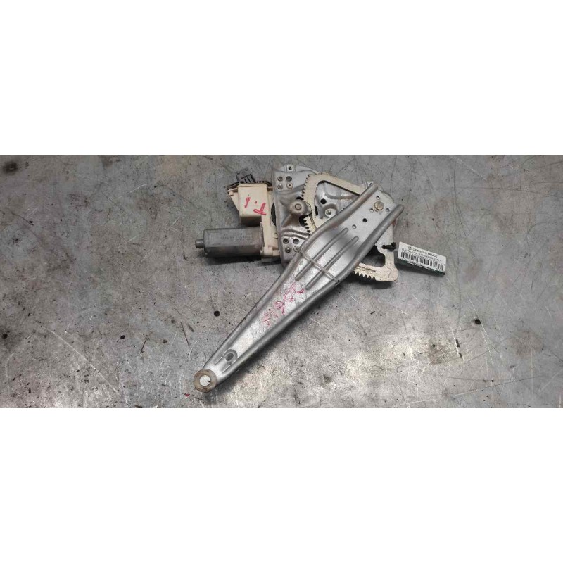 Recambio de elevalunas trasero izquierdo para toyota avensis berlina (t25) 2.2 d-4d executive sedán (4-ptas.) referencia OEM IAM - Gris 2