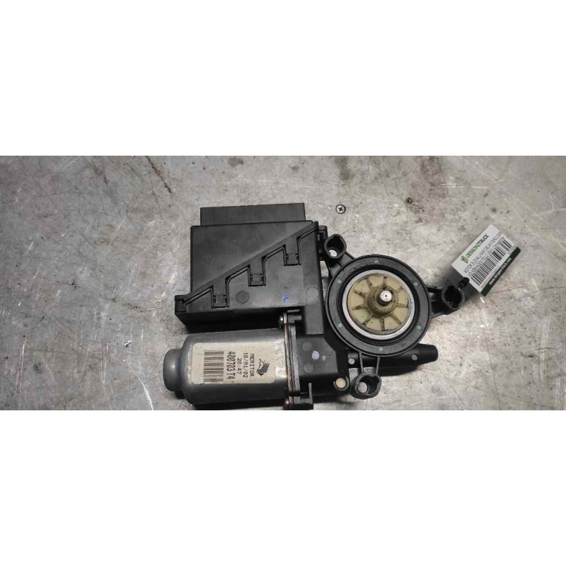 Recambio de motor elevalunas delantero derecho para volkswagen polo (9n1) conceptline referencia OEM IAM 6Q2959802A  