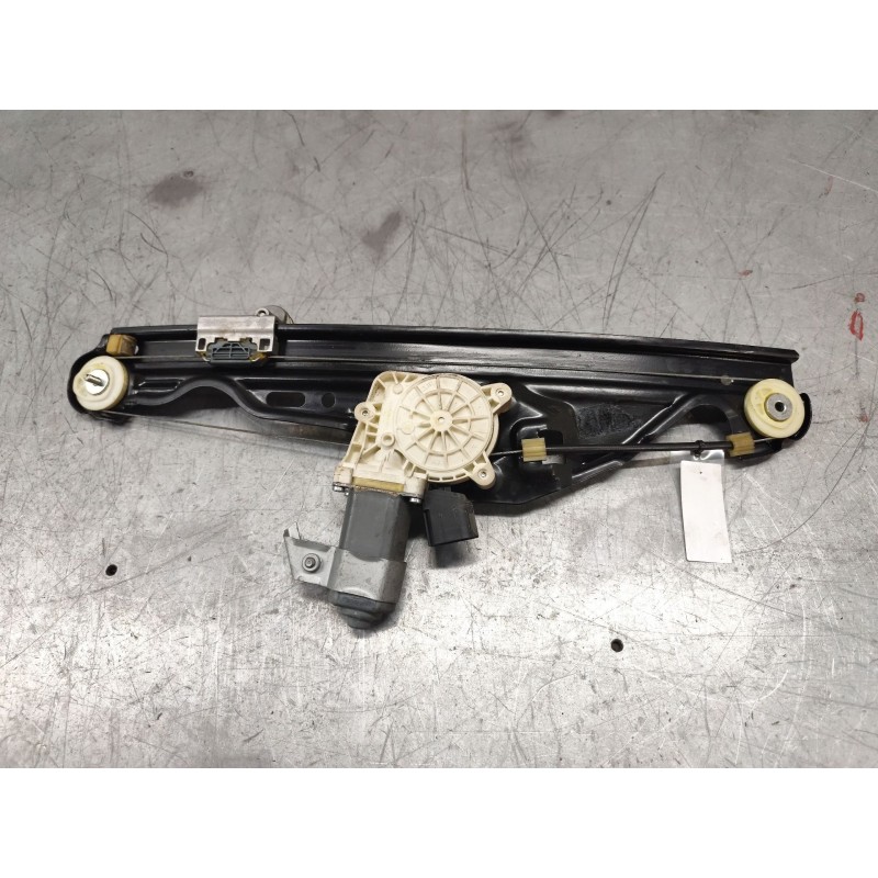 Recambio de elevalunas trasero derecho para bmw serie 5 berlina (e60) 520d referencia OEM IAM 7184744S - Negro 2