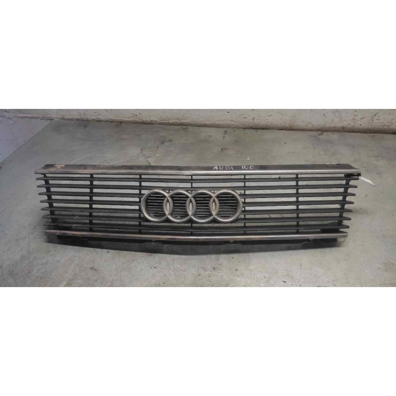 Recambio de rejilla delantera para audi 100 (431/433/435) 2.0 referencia OEM IAM 443853655C  