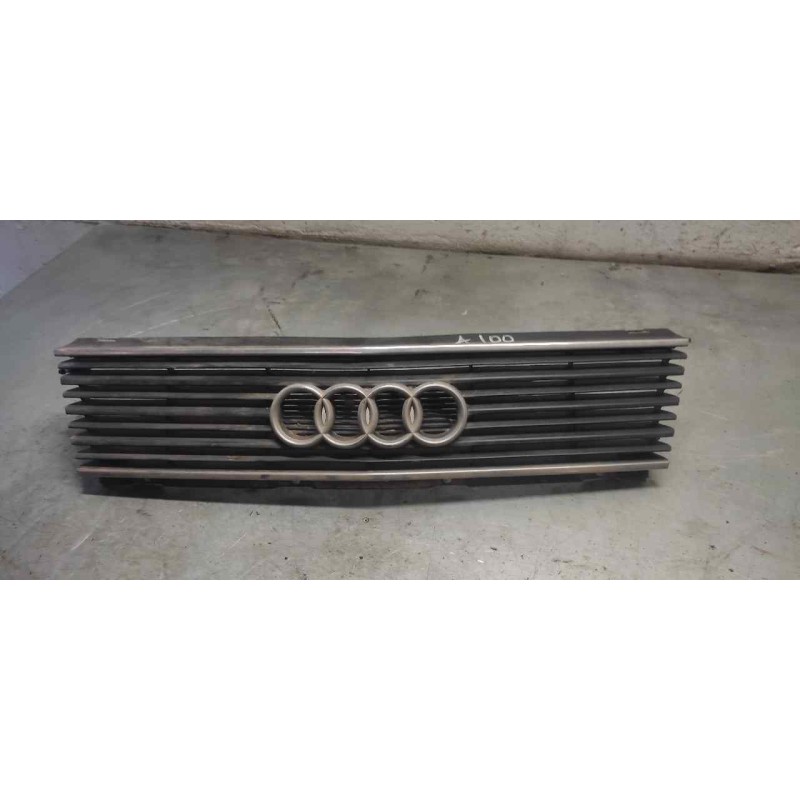 Recambio de rejilla delantera para audi 100 (431/433/435) 2.0 referencia OEM IAM 443853655A  