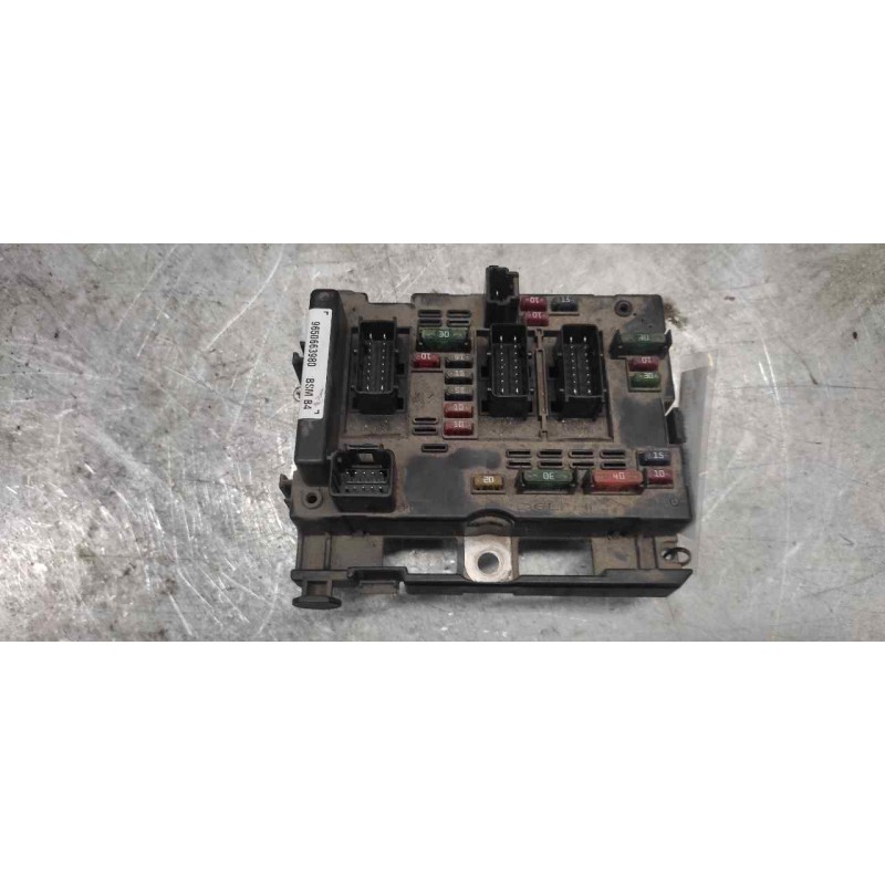 Recambio de caja reles / fusibles para peugeot 307 break / sw (s1) sw pack referencia OEM IAM 9650663980 BSM 