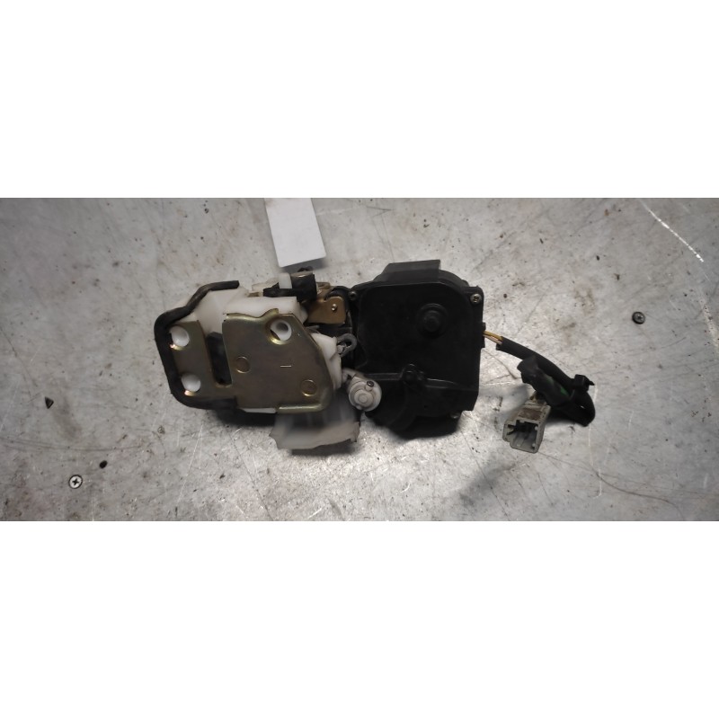 Recambio de cerradura puerta trasera izquierda para mg rover serie 200 (xw) 220 gsi referencia OEM IAM   