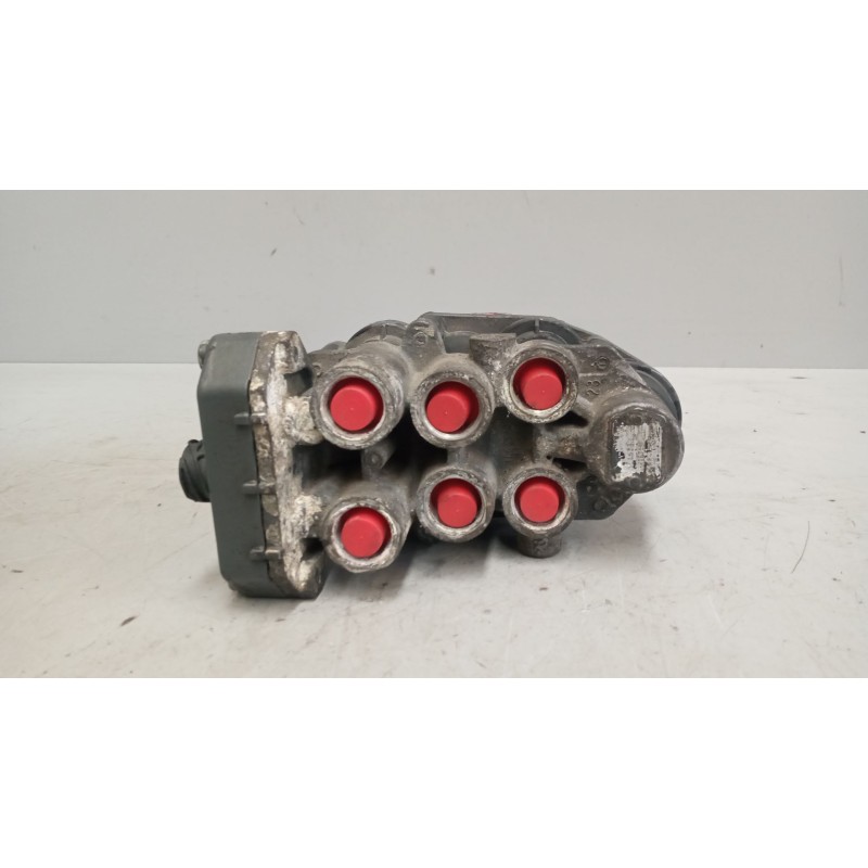 Recambio de valvula aire para daf serie xf105.xxx 12.9 diesel referencia OEM IAM ae4529 valvula sextuple 