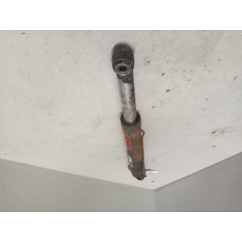 Recambio de brazo elevacion cabina para scania serie p/g/r (c-clase) 15.6 diesel referencia OEM IAM 1423396 - Blanco 2
