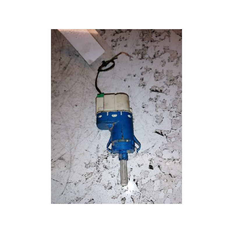 Recambio de interruptor para ford fiesta (cbk) 1.6 tdci cat referencia OEM IAM 3M5T9C872AC LUZ DE FRENO 2 CABLES