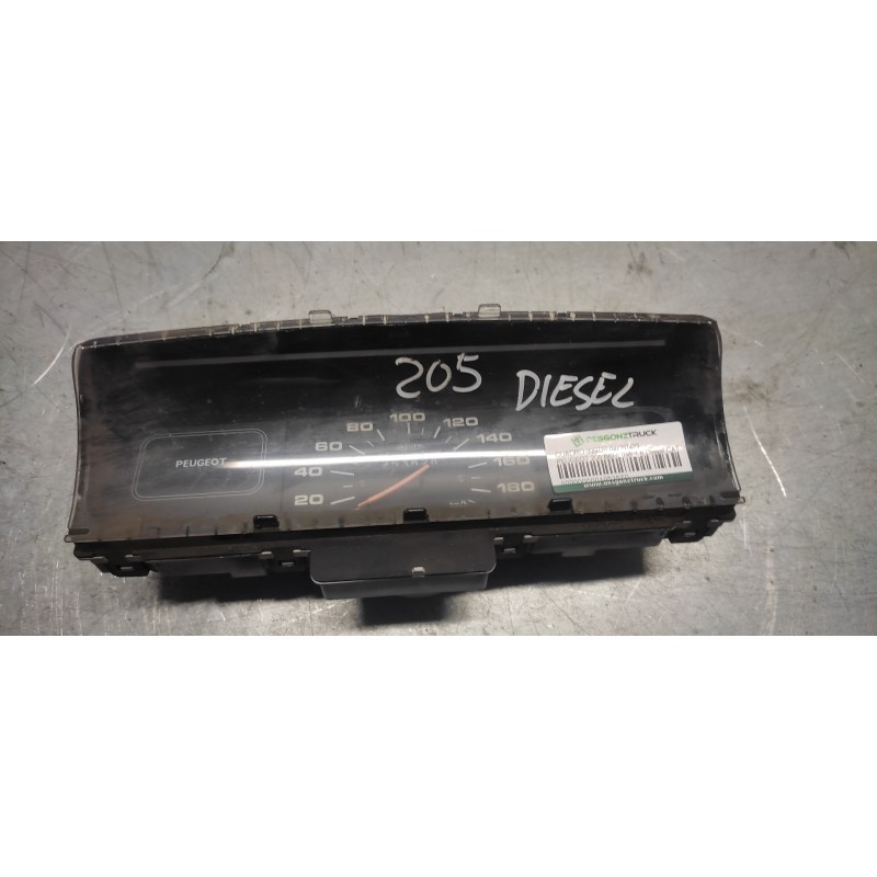 Recambio de cuadro instrumentos para peugeot 205 berlina 1.8 diesel cat referencia OEM IAM   