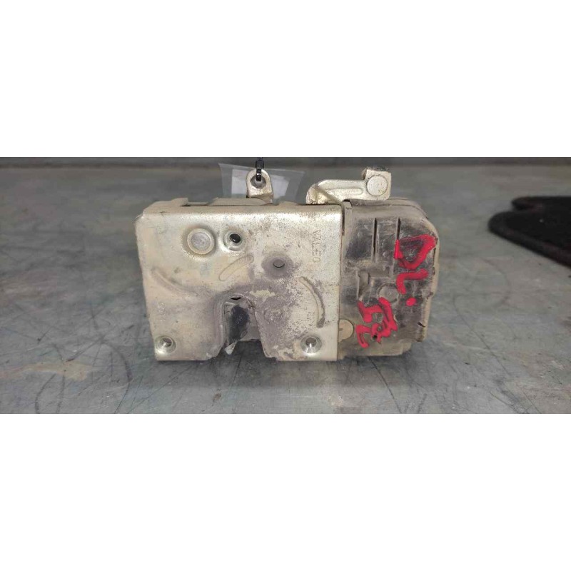 Recambio de cerradura puerta delantera izquierda para citroën berlingo 1.9 diesel referencia OEM IAM   