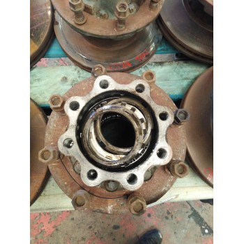 Recambio de buje trasero izquierdo para mercedes-benz atego 6 cyl. 4x2 2005  1523 4x2 om 906 la l (largo) referencia OEM IAM   