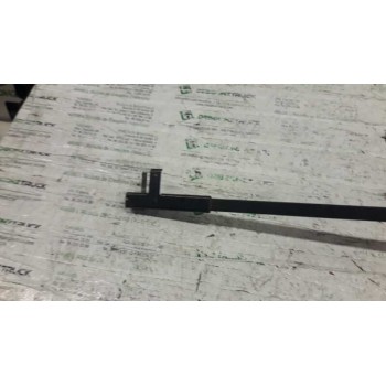 Recambio de brazo limpia delantero derecho para peugeot 407 st confort referencia OEM IAM   