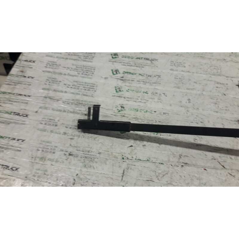 Recambio de brazo limpia delantero derecho para peugeot 407 st confort referencia OEM IAM - Gris 2