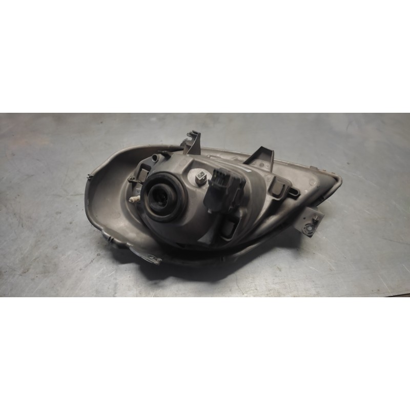 Recambio de faro derecho para nissan primastar (x83) combi 6 asientos batalla 2,78t referencia OEM IAM - Blanco 2