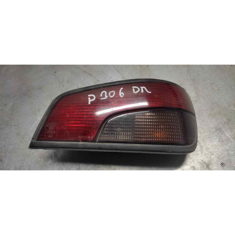 Recambio de piloto trasero derecho para peugeot 306 berlina 3/4/5 puertas (s2) boulebard referencia OEM IAM   