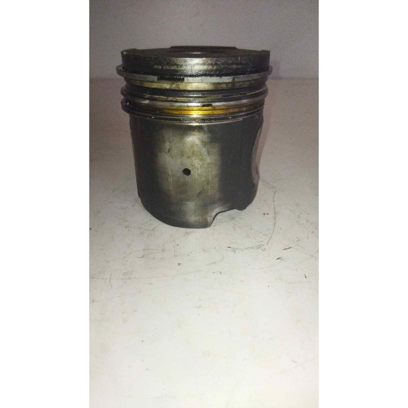 Recambio de piston para iveco eurotech (mt) fki 180 e 27 larga distancia referencia OEM IAM 98458996  