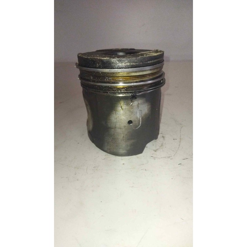 Recambio de piston para iveco eurotech (mt) fki 180 e 27 larga distancia referencia OEM IAM 98458996  