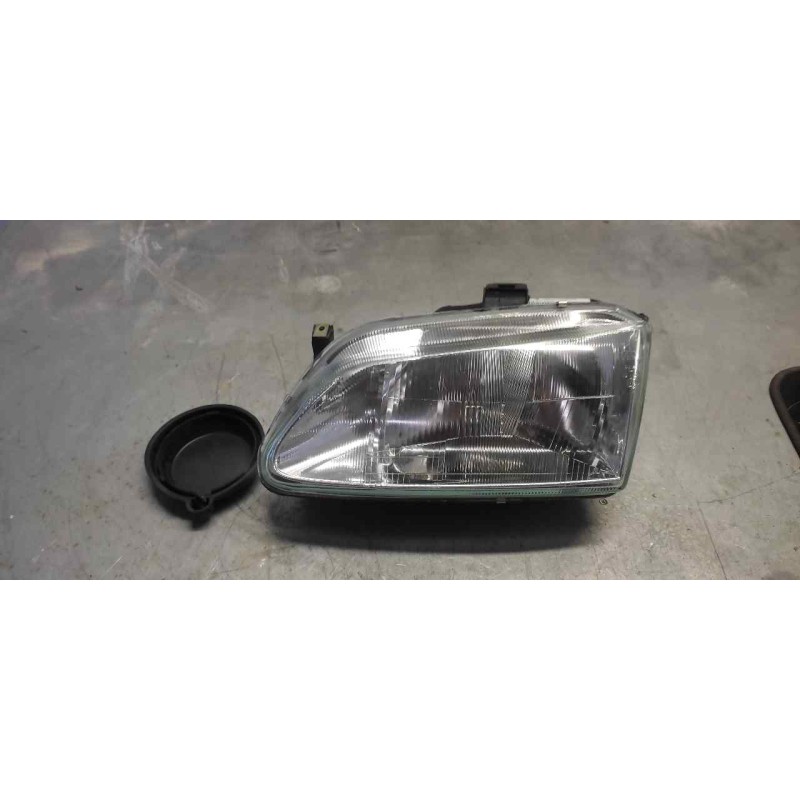 Recambio de faro izquierdo para renault laguna (b56) 2.0 d rn (b56f/g) referencia OEM IAM  NUEVO 