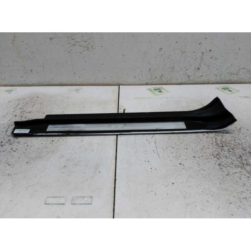 Recambio de moldura para audi tt (8n3/8n9) 1.8 t coupe (132kw) referencia OEM IAM  EMBELLECEDOR ENTRADA AL VEHICULO BAJO PUERTA - Blanco