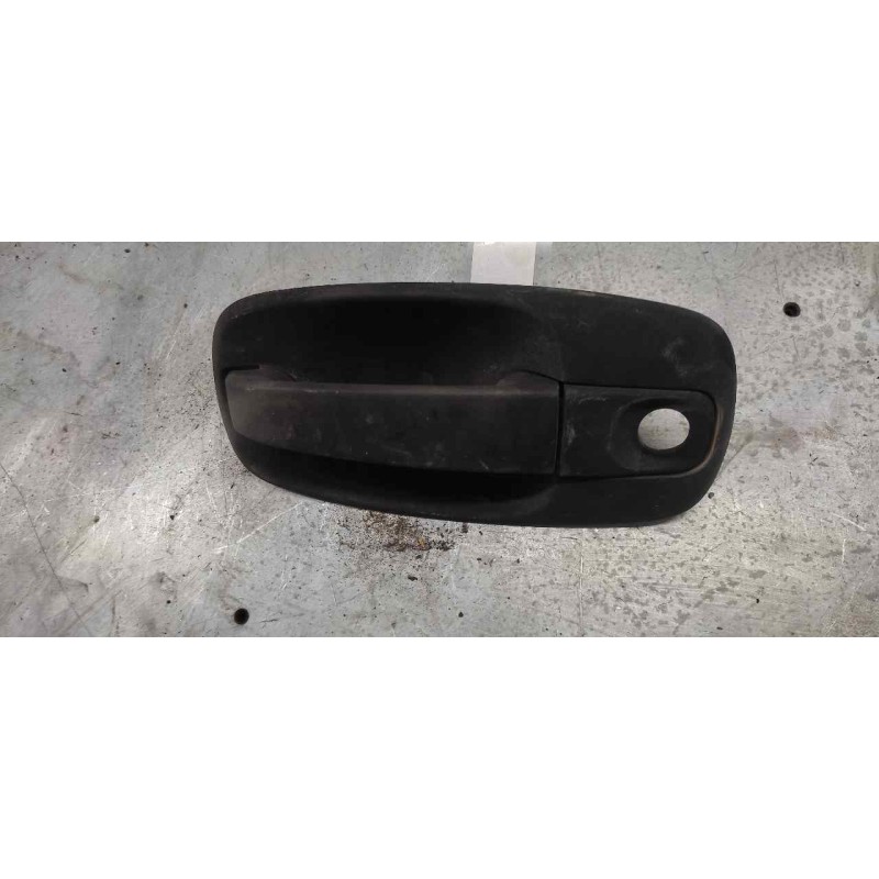 Recambio de maneta exterior delantera izquierda para nissan primastar (x83) combi 6 asientos batalla 2,78t referencia OEM IAM 82 - Blanco