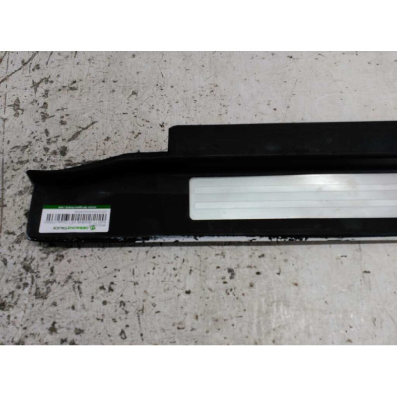 Recambio de moldura para audi tt (8n3/8n9) 1.8 t coupe (132kw) referencia OEM IAM  EMBELLECEDOR ENTRADA AL VEHICULO BAJO PUERTA - Blanco 2