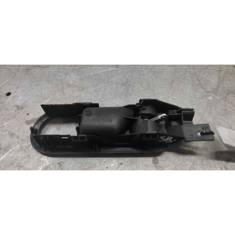 Recambio de maneta interior delantera izquierda para volkswagen passat berlina (3b2) 1.8 referencia OEM IAM 3B1837113 2