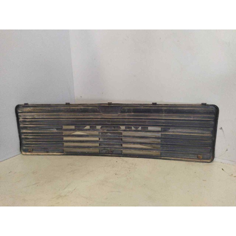 Recambio de rejilla delantera central para man l2000 9.153-10.224 euroi/ii 4.6 diesel referencia OEM IAM 85611505001 - Blanco 2
