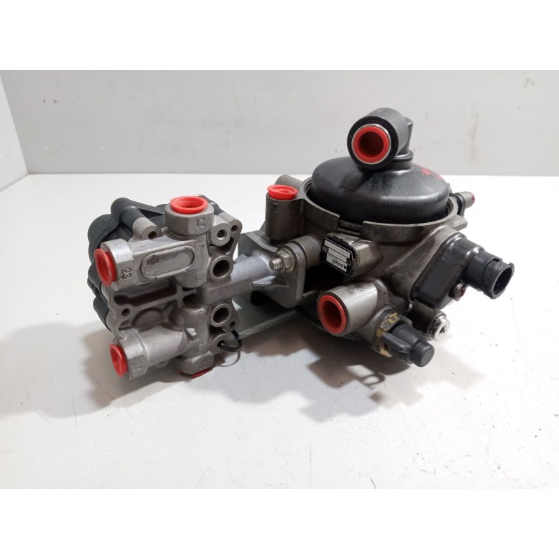 Recambio de valvula aire para iveco eurocargo fg 120 e larga distancia referencia OEM IAM 5801681033 VALVULA SECADORA K011867N00 - Blanco 3