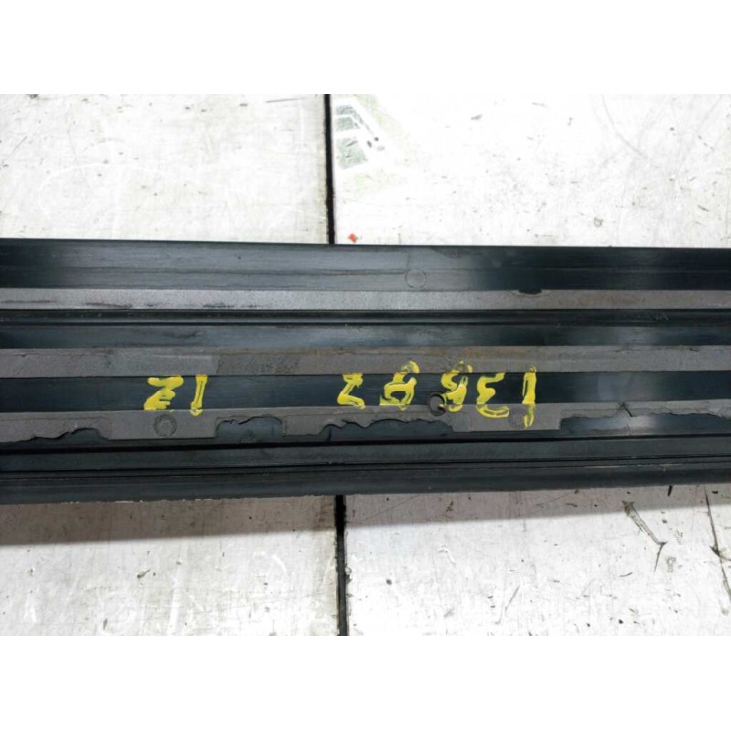 Recambio de moldura para audi tt (8n3/8n9) 1.8 t coupe (132kw) referencia OEM IAM  EMBELLECEDOR ENTRADA AL VEHICULO BAJO PUERTA - Blanco 7