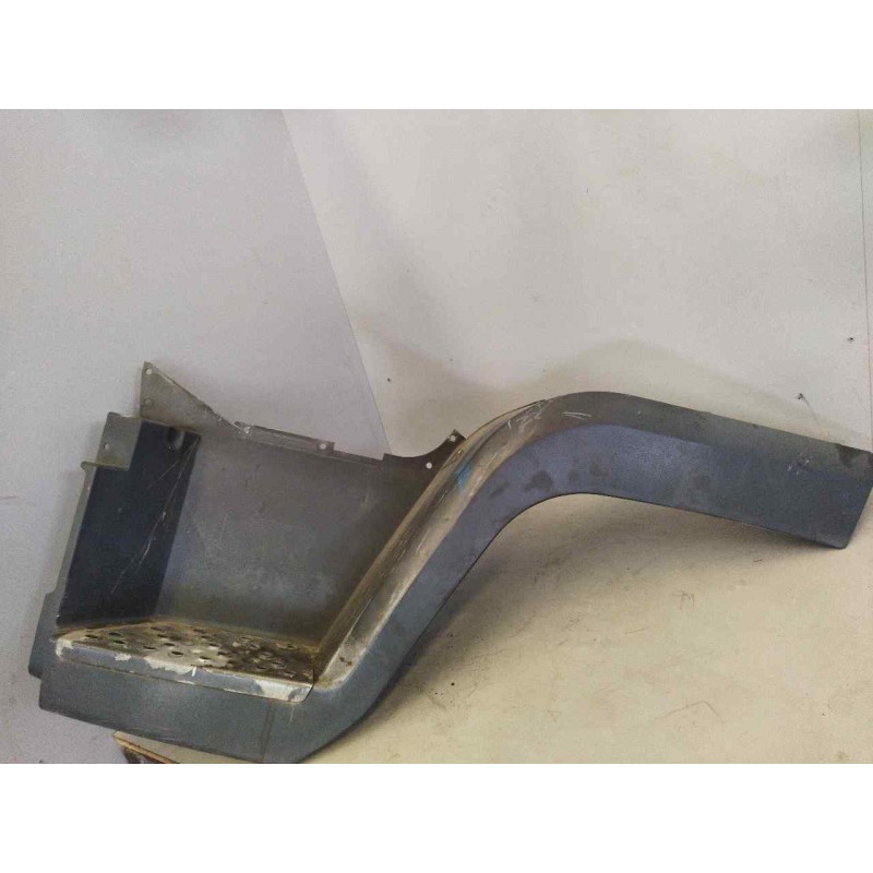 Recambio de paso rueda delantero izquierdo para man l2000 9.153-10.224 euroi/ii 4.6 diesel referencia OEM IAM 85612100003 - Blanco