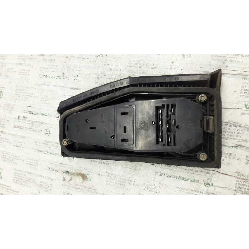Recambio de piloto trasero izquierdo para volkswagen polo (867/871/873) azur berlina referencia OEM IAM 867945257 2