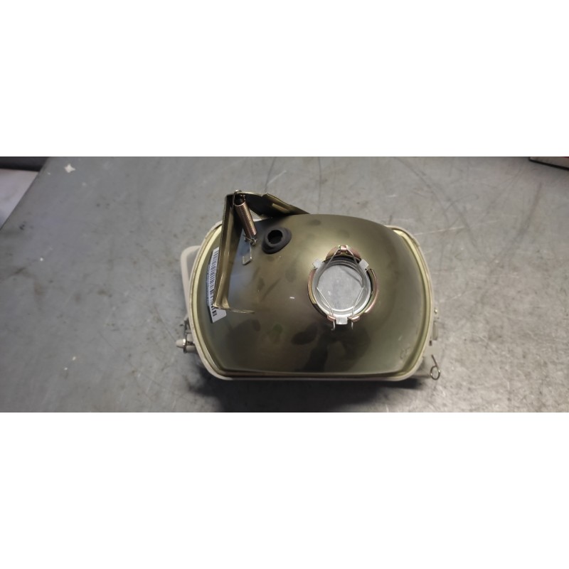 Recambio de faro izquierdo para peugeot 309 srd referencia OEM IAM  NUEVO 2