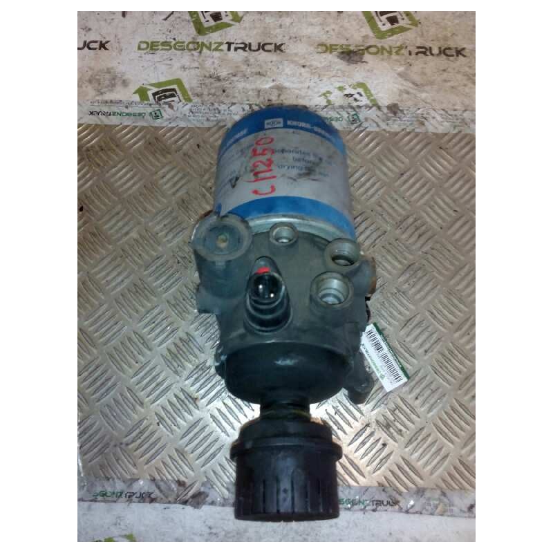 Recambio de valvula aire para daf serie xf105.510 fsa 4x2 super-space-cab referencia OEM IAM LA8145 K014988 VALVULA SECADORA - Blanco 2