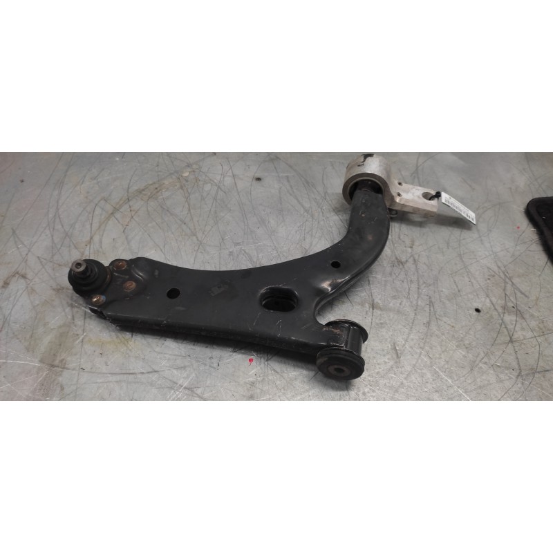 Recambio de brazo suspension inferior delantero derecho para ford fiesta (cbk) ambiente referencia OEM IAM   