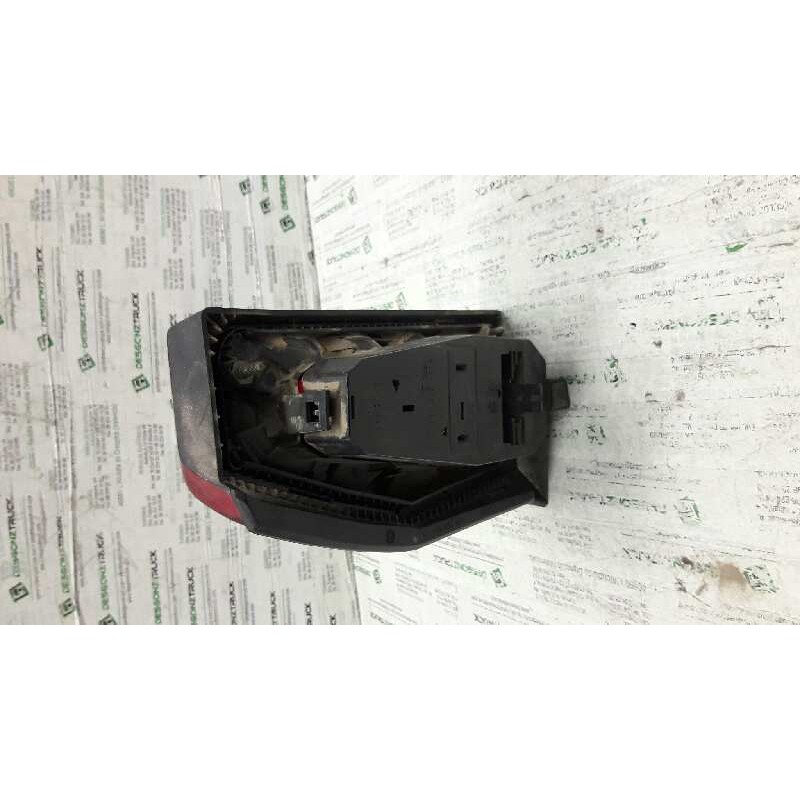 Recambio de piloto trasero derecho para volkswagen polo (867/871/873) azur berlina referencia OEM IAM 867945257 2