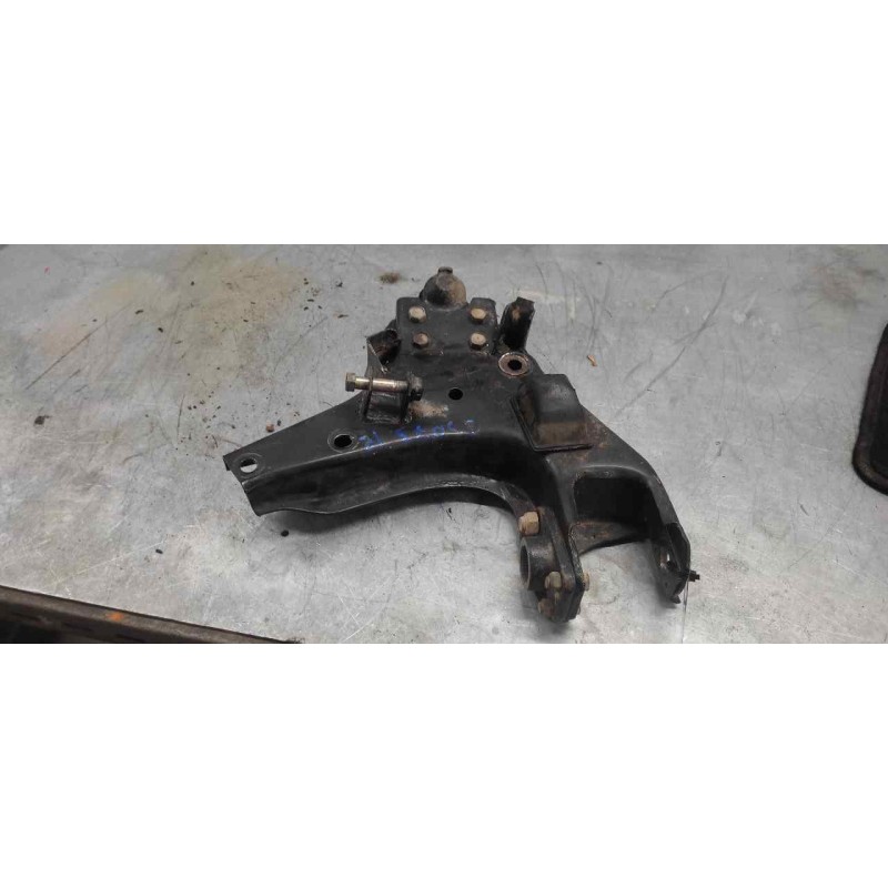 Recambio de brazo suspension inferior delantero izquierdo para nissan terrano/terrano.ii (r20) elegance referencia OEM IAM   