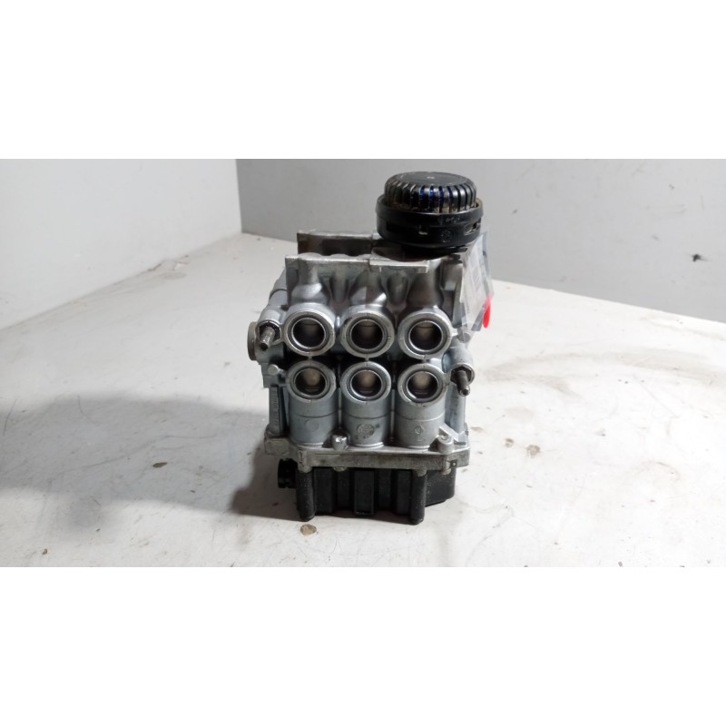 Recambio de valvula aire para renault hr 420.18/26 premium 01  11.1 diesel referencia OEM IAM 4729051160 2