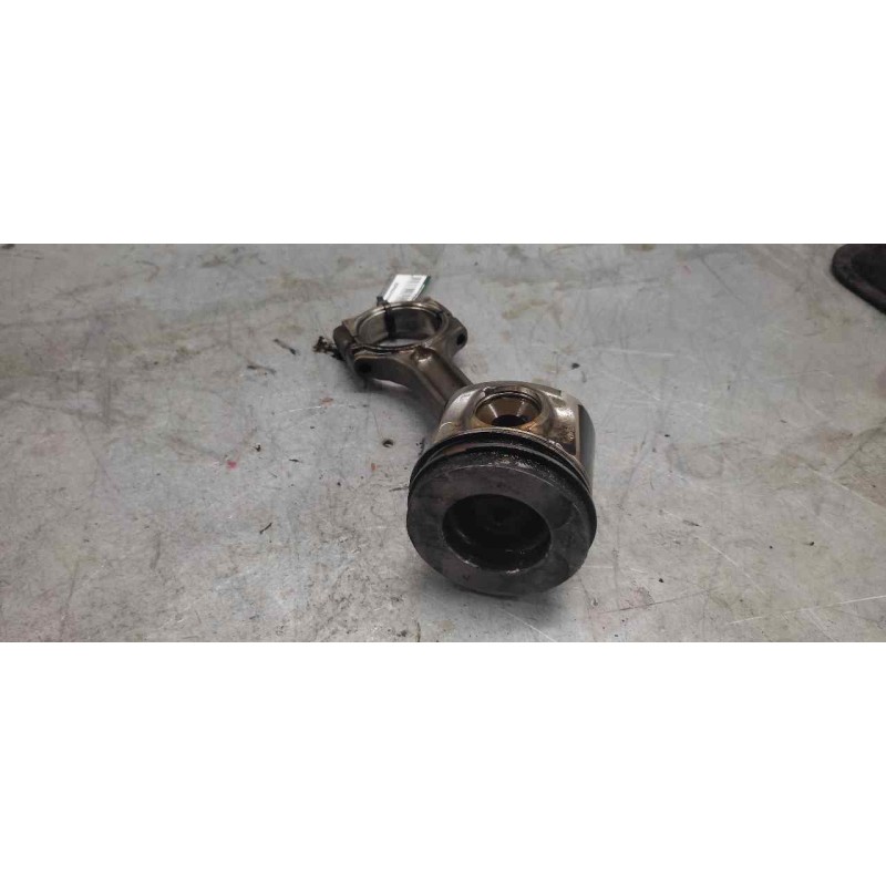 Recambio de piston para renault master kasten 2.3 dci diesel fap energy cat referencia OEM IAM   