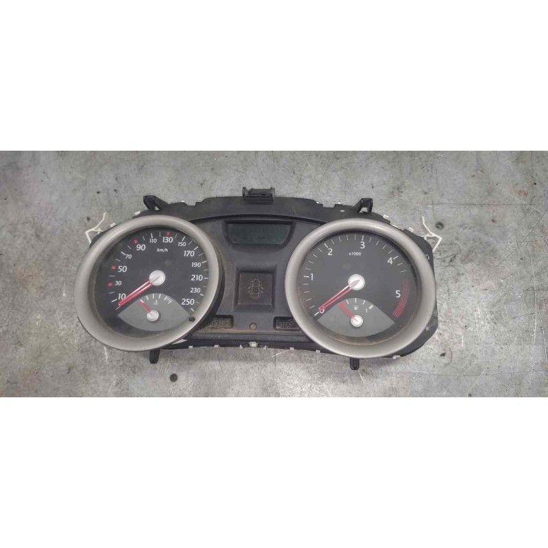 Recambio de cuadro instrumentos para renault megane ii berlina 5p 1.9 dci diesel referencia OEM IAM 8200399695  