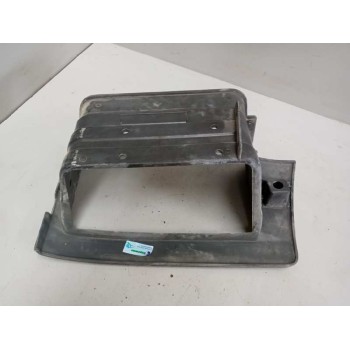 Recambio de peldaño derecho para iveco eurotech cursor (mh) fsa (440 e 31) larga distancia referencia OEM IAM   