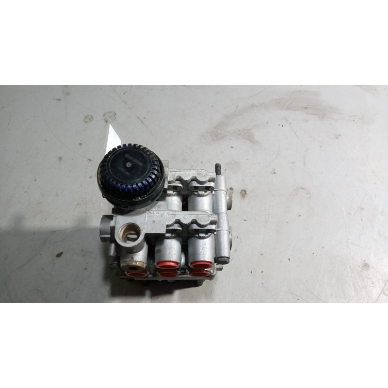 Recambio de valvula aire para renault hr 420.18/26 premium 01  11.1 diesel referencia OEM IAM 4729051160 6