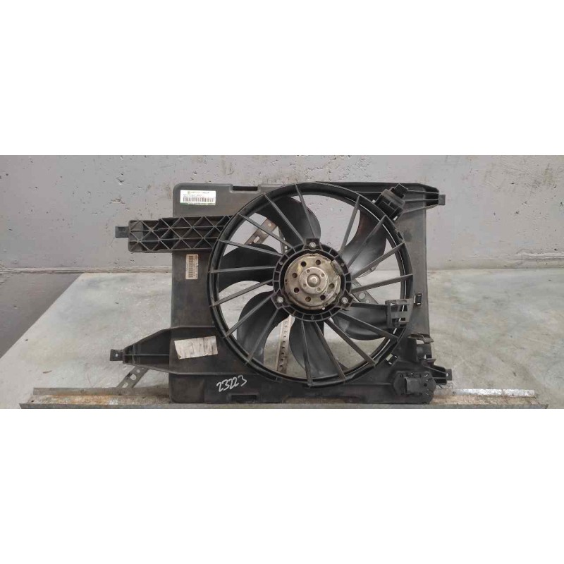 Recambio de electroventilador para renault scenic ii authentique referencia OEM IAM 8200151465A  