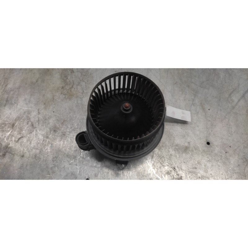 Recambio de ventilador calefaccion para ford tourneo courier (c4a) ambiente referencia OEM IAM AV1119846AB 0130115579 2 PINS