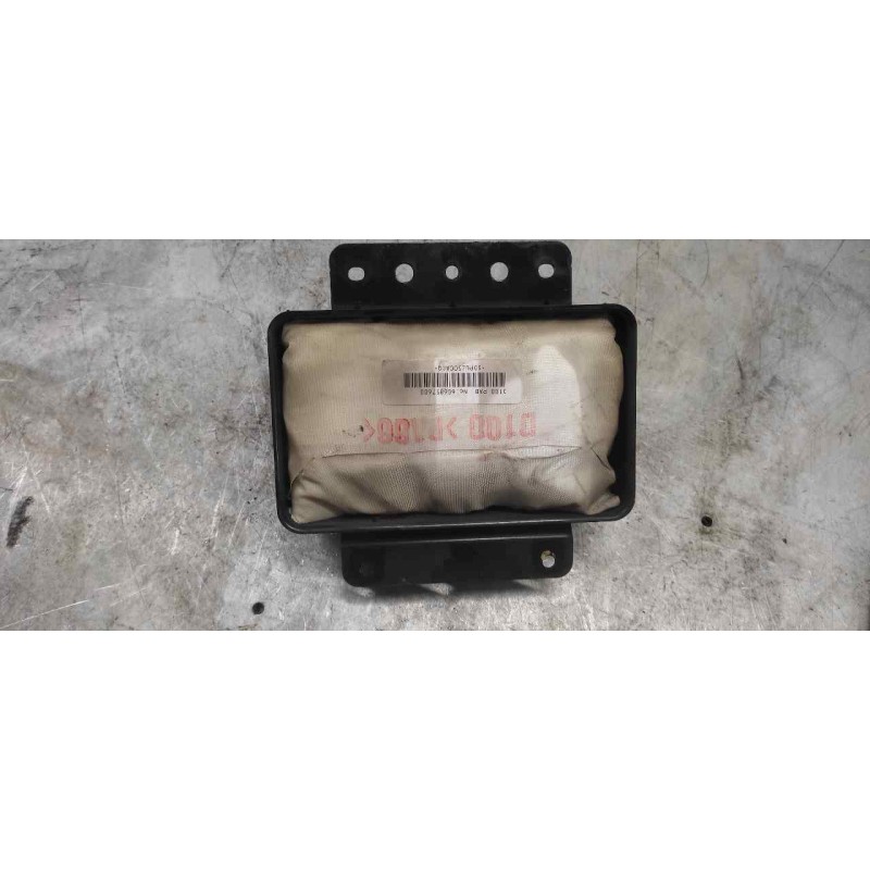 Recambio de airbag delantero derecho para ssangyong kyron 270 xdi limited 4wd referencia OEM IAM 8621009002 606857600 