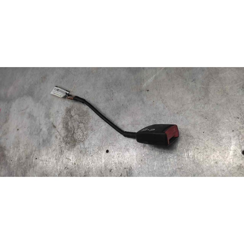 Recambio de enganche de cinturon izquierdo para citroen c15 1.1 (109k) referencia OEM IAM   