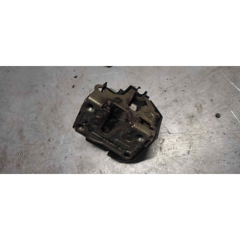 Recambio de cerradura puerta delantera derecha para renault megane i fase 2 berlina (ba0) 1.9 dci authentique referencia OEM IAM