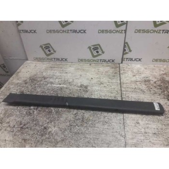 MOLDURA PUERTA DELANTERA DERECHA 9620864377 
