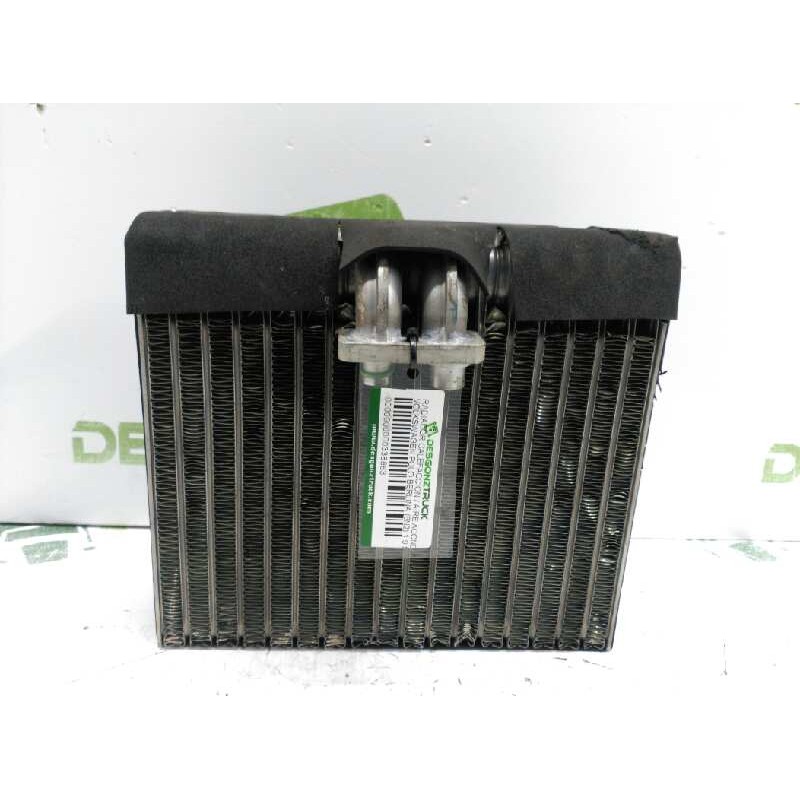 Recambio de radiador calefaccion / aire acondicionado para volkswagen polo berlina (6n2) 1.9 sdi referencia OEM IAM - Blanco 2