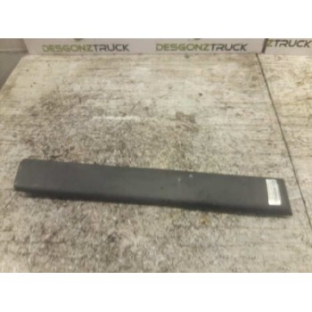 MOLDURA PUERTA TRASERA DERECHA 9634562977 