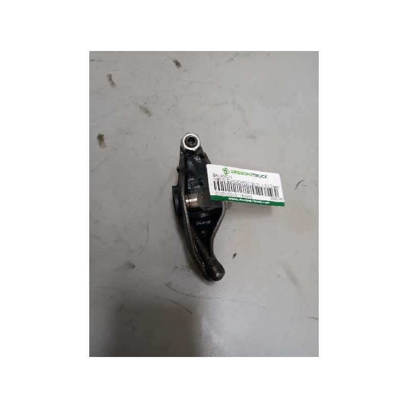 Recambio de balancin para iveco eurocargo 05.03  5.9 diesel referencia OEM IAM 4895068 489506800 