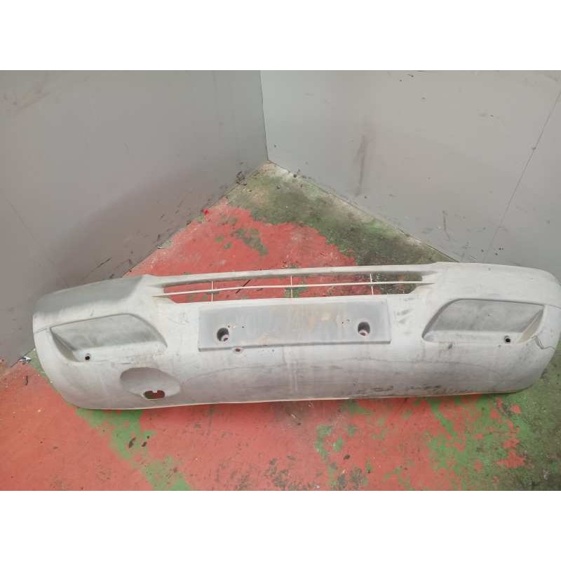 Recambio de paragolpes delantero para mercedes sprinter 02.00  caja cerrada 416 cdi (904.662) referencia OEM IAM 9018800670  